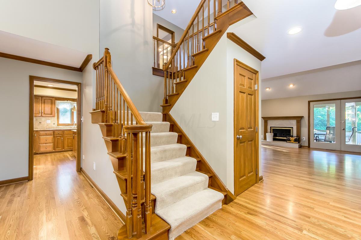 4865 Rustic Bridge Road Columbus, OH 43214 - Photo 12 of 36 Gallery Image 12