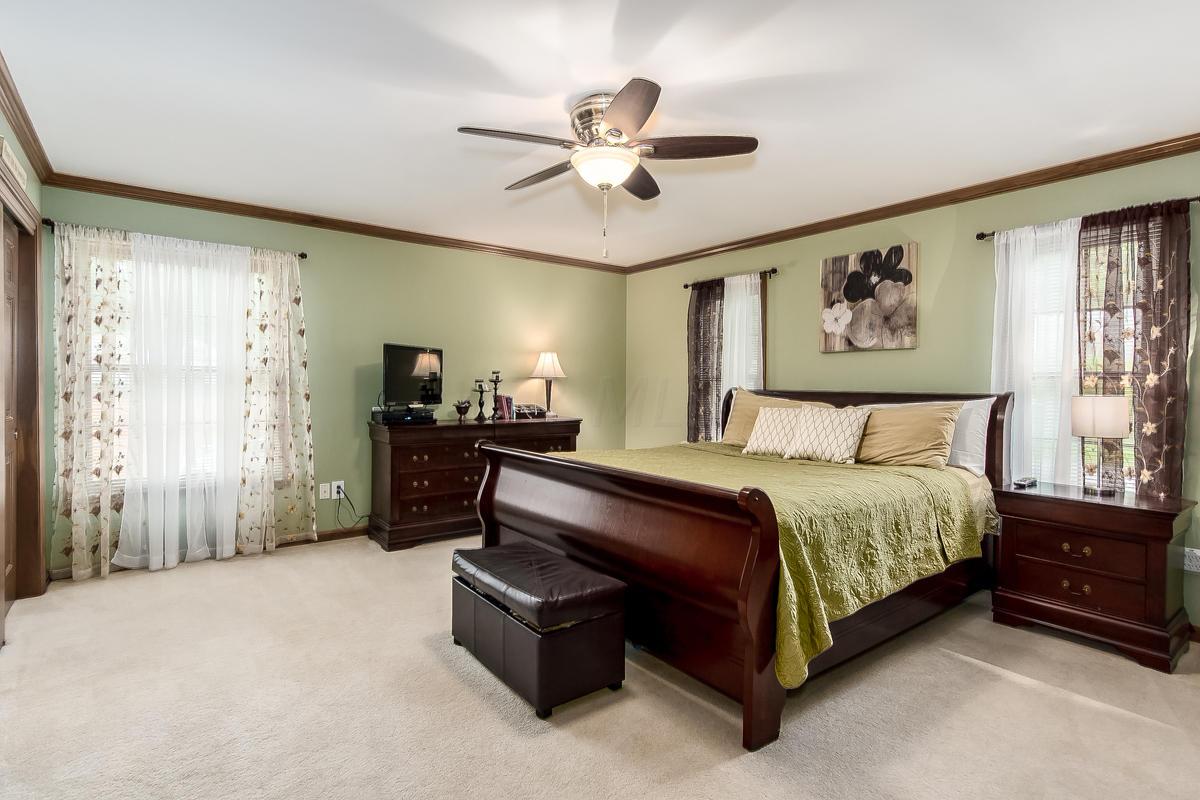 4865 Rustic Bridge Road Columbus, OH 43214 - Photo 18 of 36 Gallery Image 18