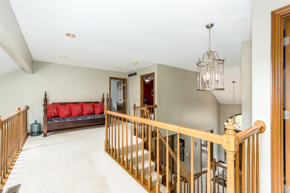 4865 Rustic Bridge Road Columbus, OH 43214 - Photo 21 of 36 Gallery Image 21