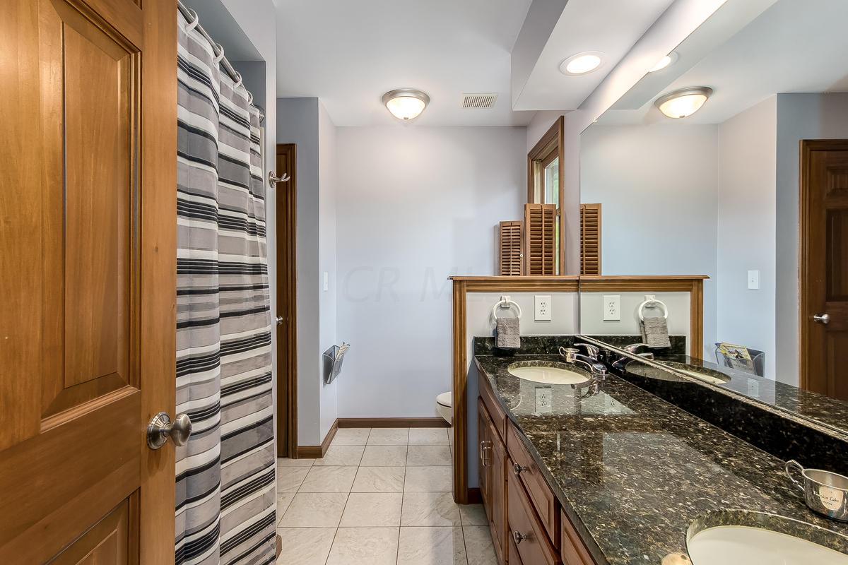 4865 Rustic Bridge Road Columbus, OH 43214 - Photo 28 of 36 Gallery Image 28