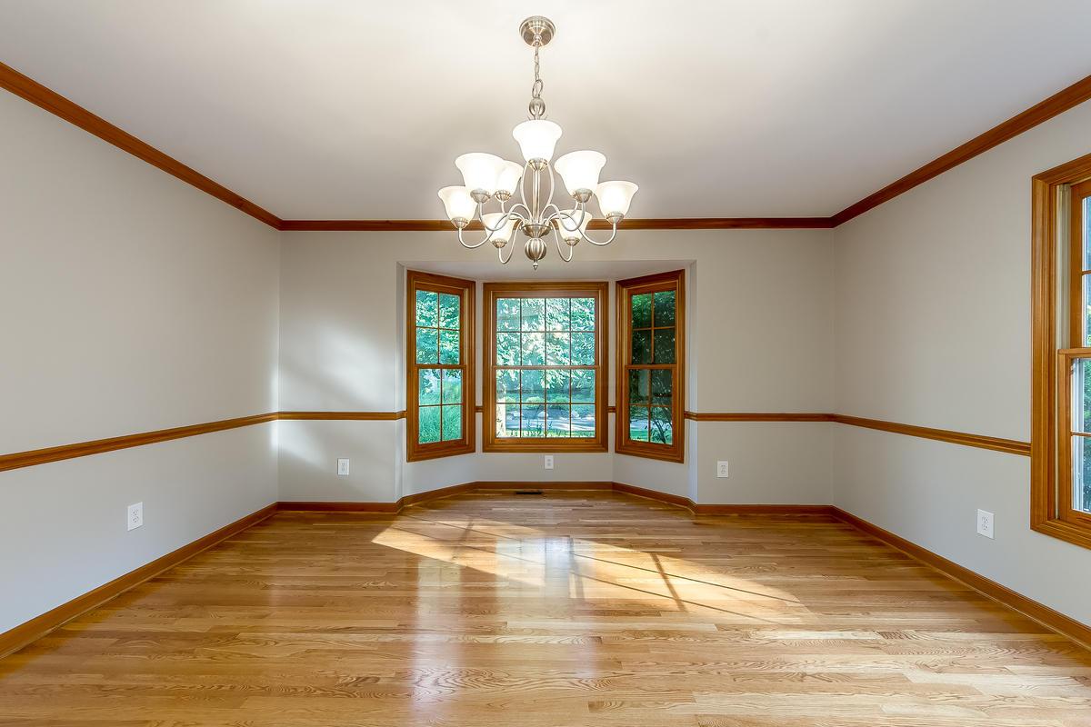 4865 Rustic Bridge Road Columbus, OH 43214 - Photo 9 of 36 Gallery Image 9