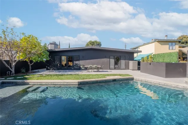 $2,095,000 | 5016 Rubio Avenue, Encino, CA 91436