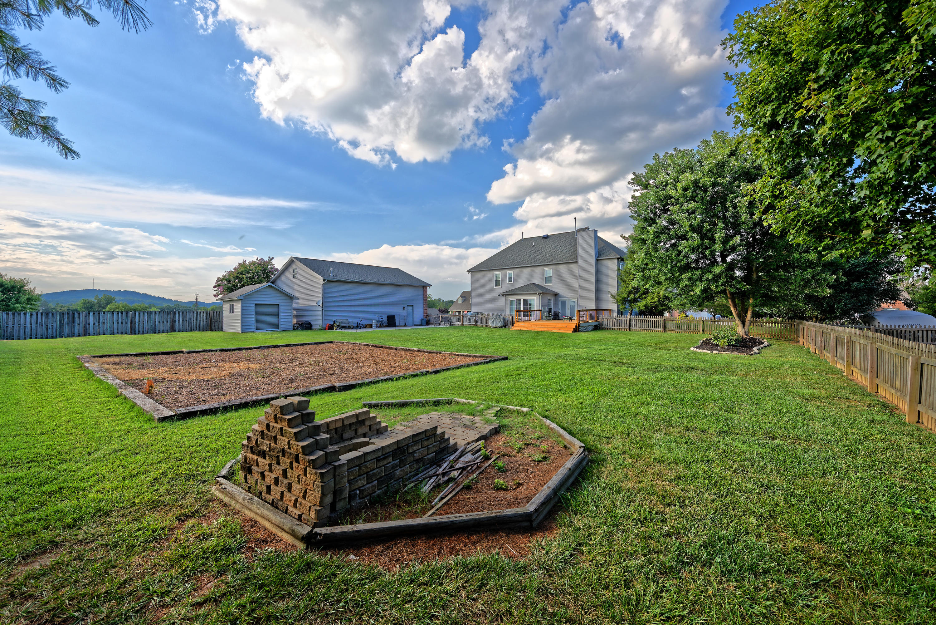 7331 Crown Road Knoxville, TN 37918 - Photo 6 of 40 D810_4657_D1_MLS