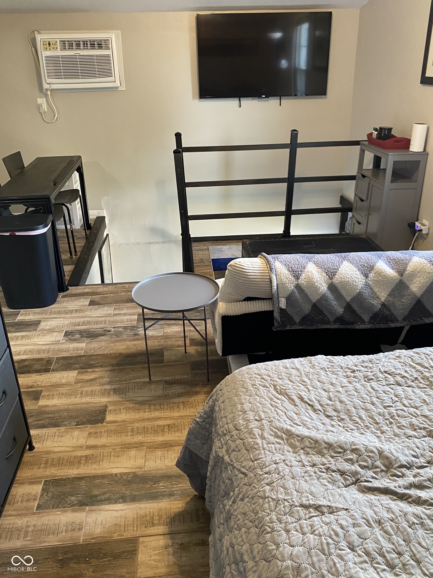 1230 East Ohio Street, Unit B Indianapolis, IN 46202 - Photo 2 of 6