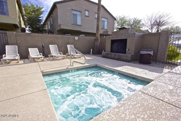 $2,100 | 2150 West Alameda Road, Unit 1031, Phoenix, AZ 85085