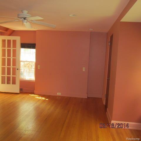 16610 Westmoreland Road Detroit, MI 48219 - Photo 23 of 26 073.jpg