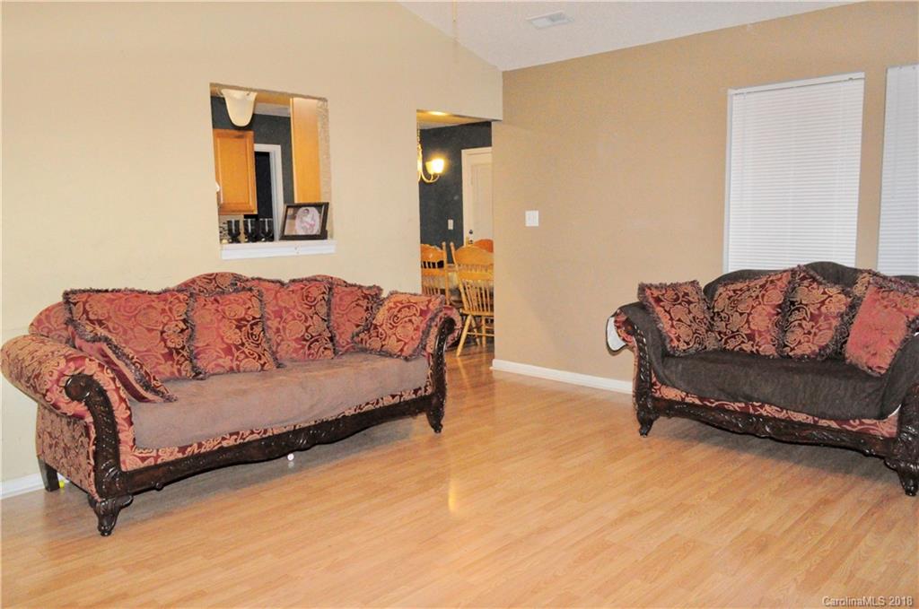 7010 Alanbrook Road Charlotte, NC 28215 - Photo 6 of 17