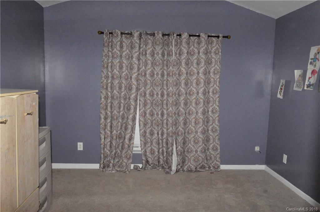 7010 Alanbrook Road Charlotte, NC 28215 - Photo 8 of 17