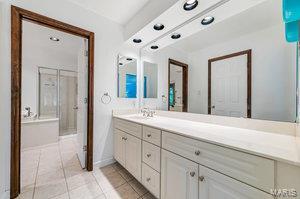 1675 Horseshoe Ridge Road Chesterfield, MO 63005 - Photo 17 of 56 Gallery Image 17