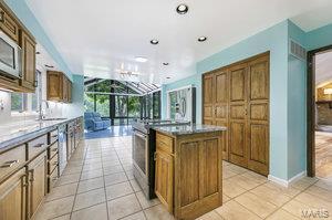 1675 Horseshoe Ridge Road Chesterfield, MO 63005 - Photo 8 of 56 Gallery Image 8