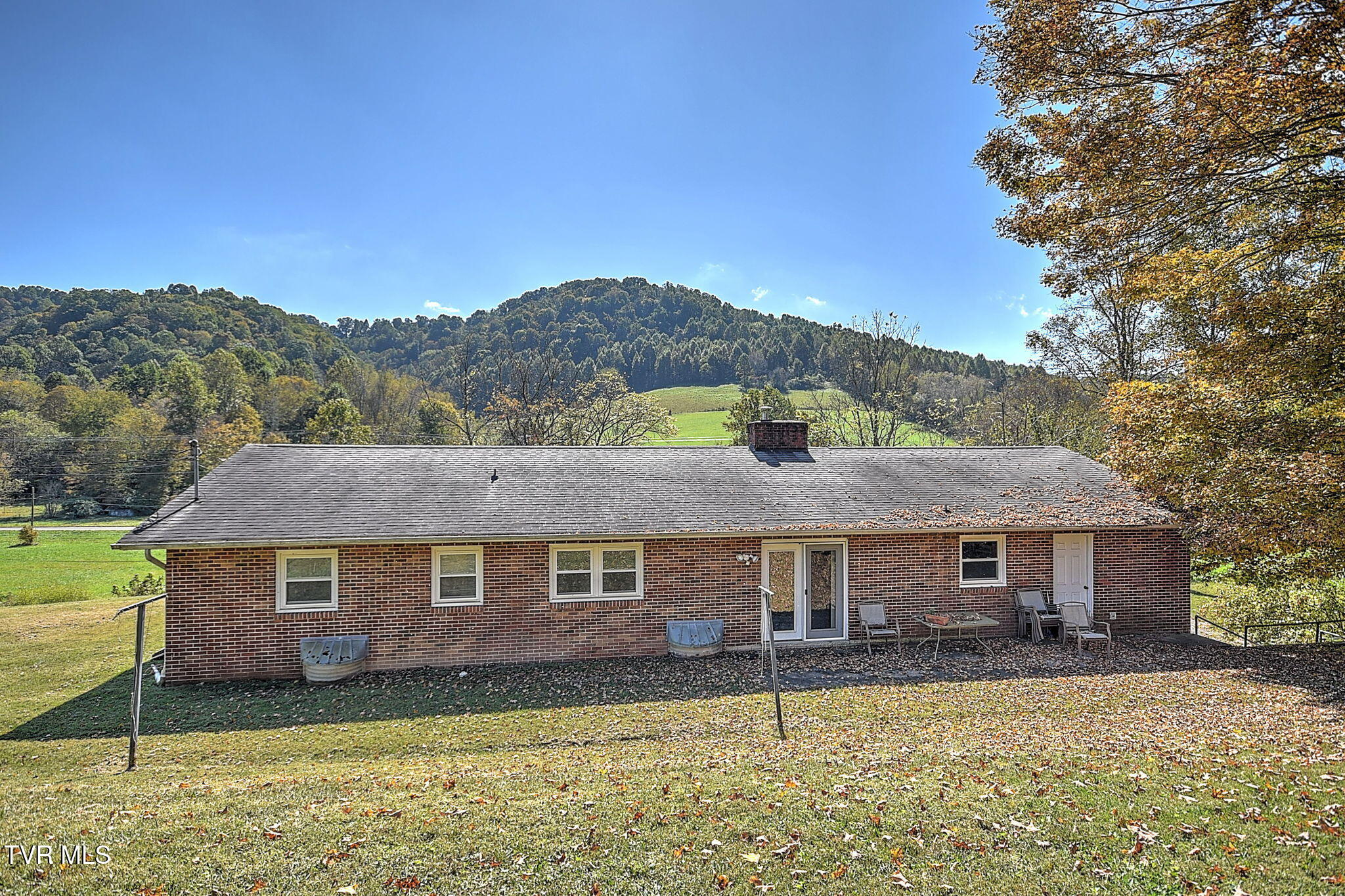 5027 Potter Road Bristol, VA 24202 - Photo 32 of 35 38-web-or-mls-5027 Potter RA-36