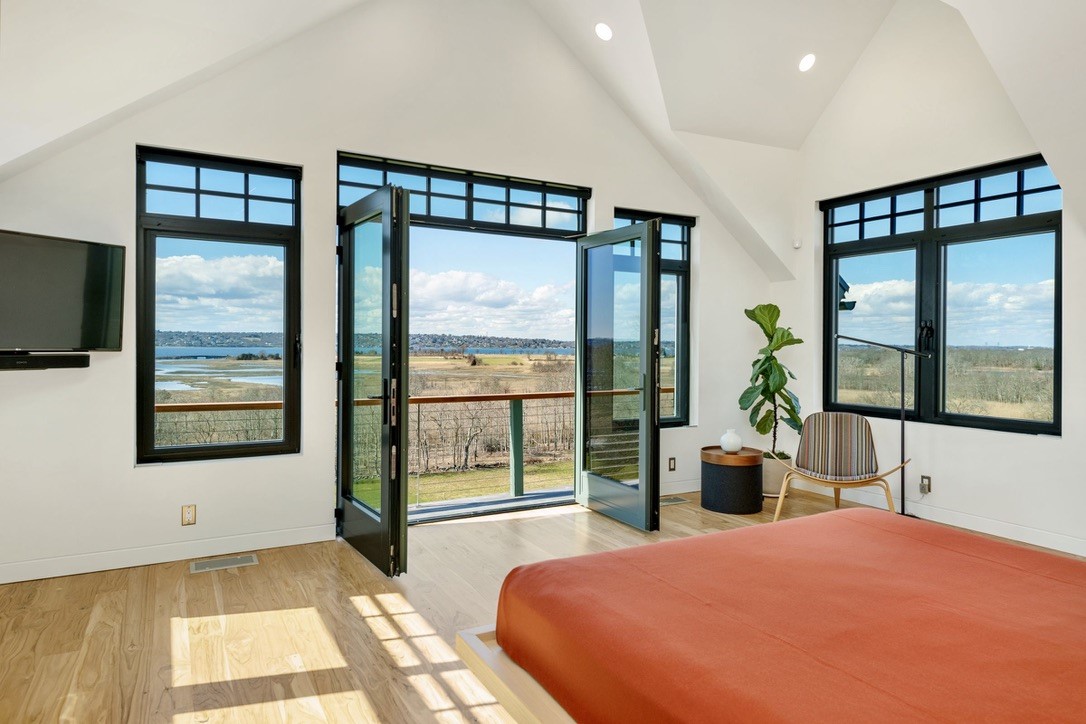 82 Nonquit Lane Tiverton, RI 02878 - Photo 5 of 50