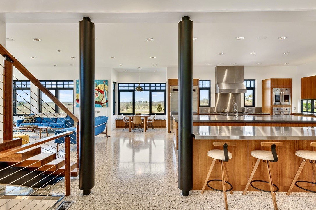 82 Nonquit Lane Tiverton, RI 02878 - Photo 6 of 50