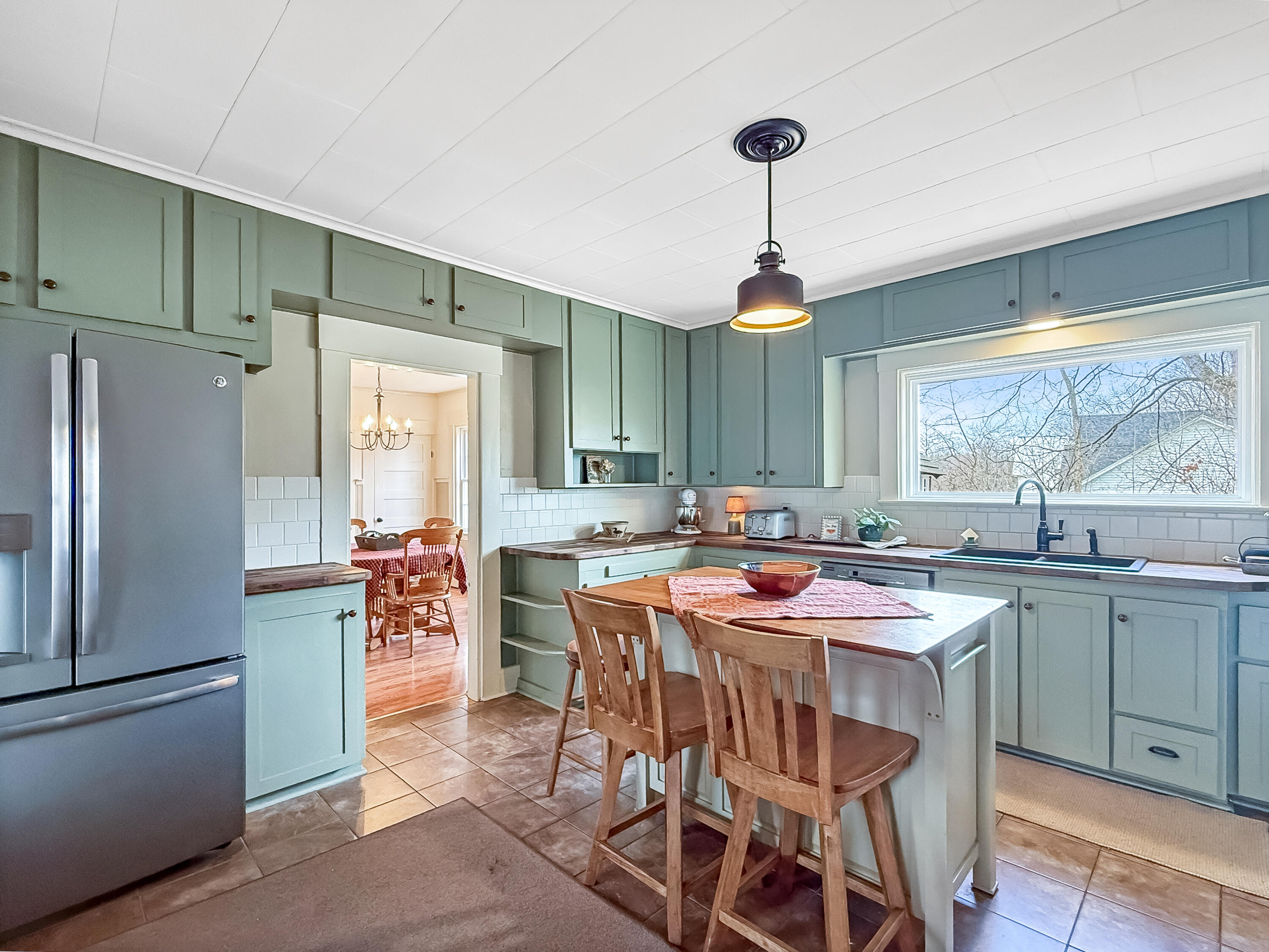 49 Pleasant Avenue Sangerville, ME 04479 - Photo 4 of 33 3748ce0ba32a780bd6e9c4a9b580e533189840f6