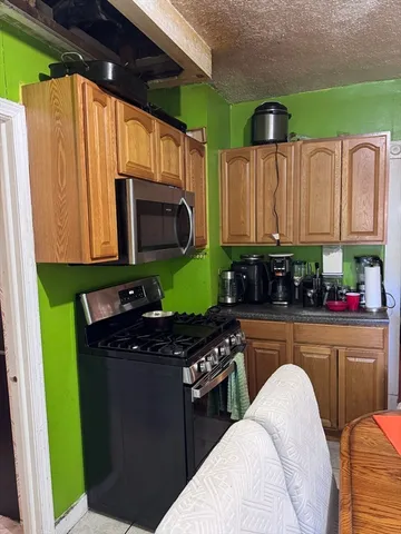 $220,000 | 43 Colonial Avenue, Springfield, MA 01109