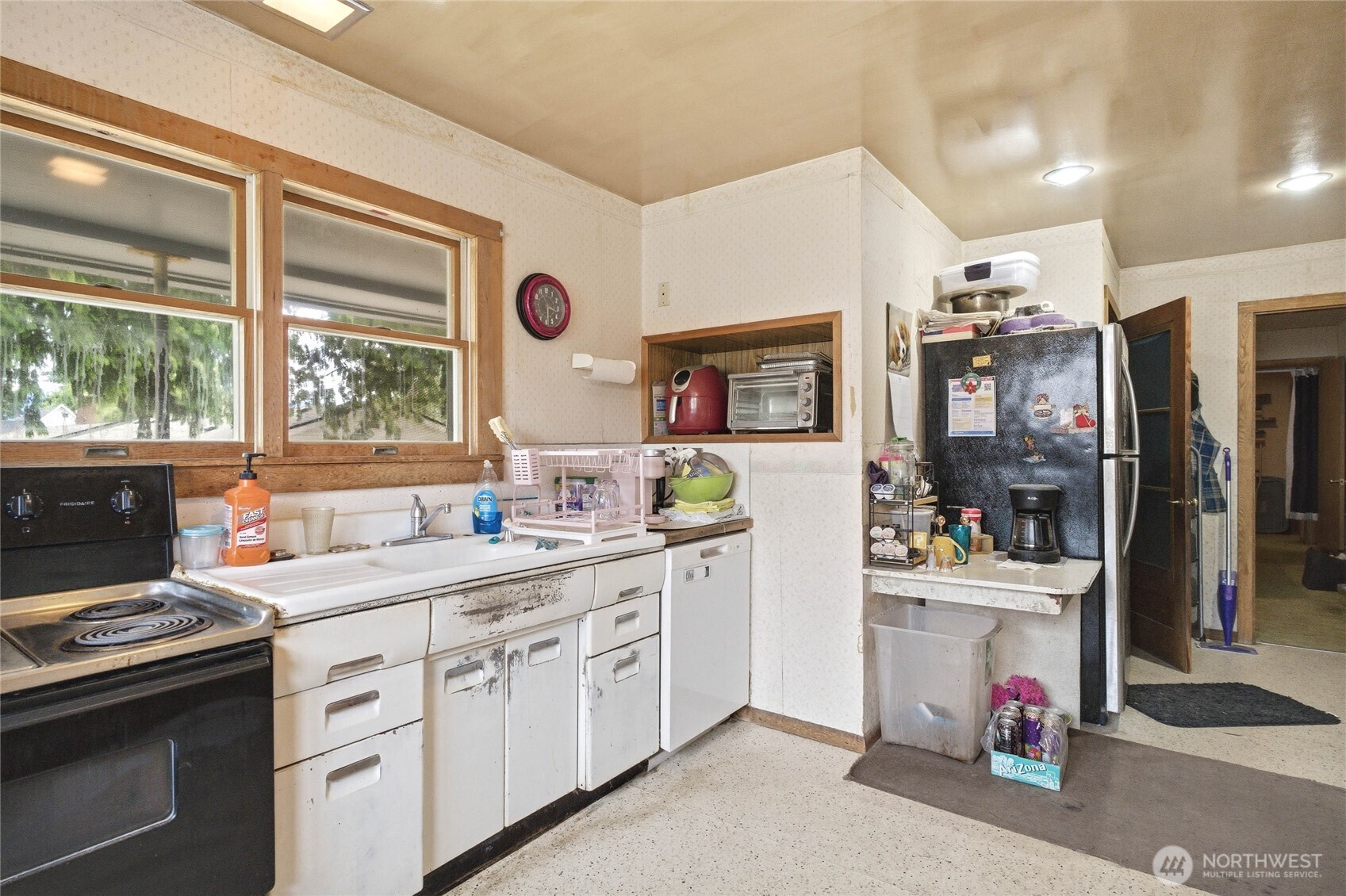 417 North Sanders Street Chelan, WA 98816 - Photo 6 of 25
