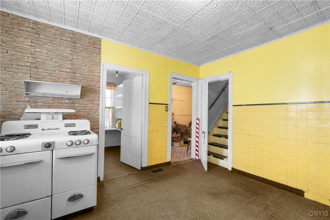 117 East Embargo Street Rome, NY 13440 - Photo 14 of 32 Kitchen