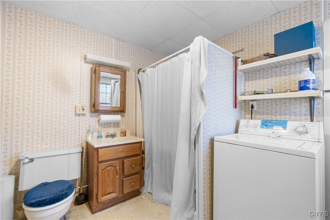 117 East Embargo Street Rome, NY 13440 - Photo 16 of 32 1st floor bath