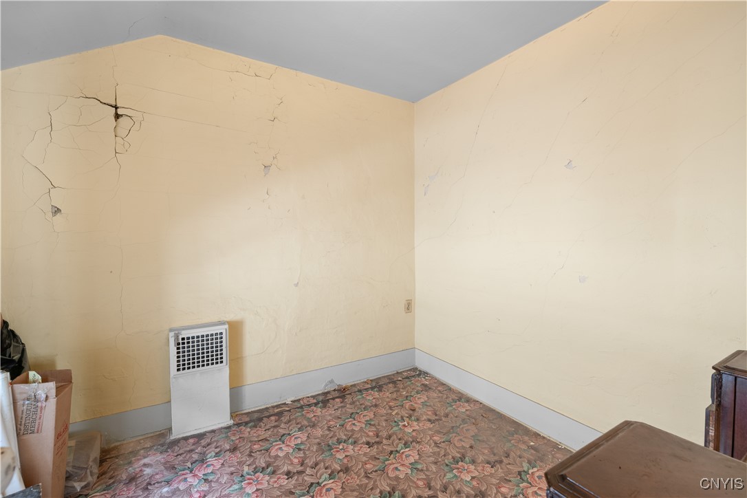 117 East Embargo Street Rome, NY 13440 - Photo 20 of 32 Upstairs bedroom