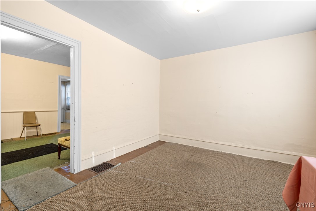 117 East Embargo Street Rome, NY 13440 - Photo 7 of 32 Livingroom