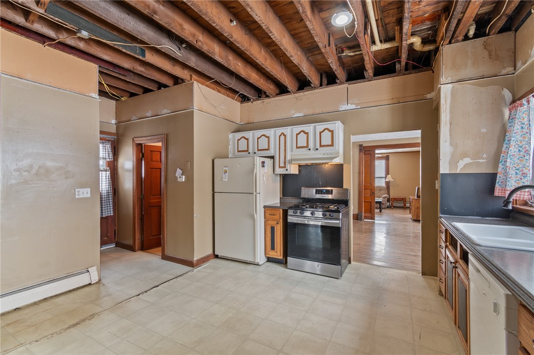 206 East Genesee Street Galen, NY 14433 - Photo 18 of 47