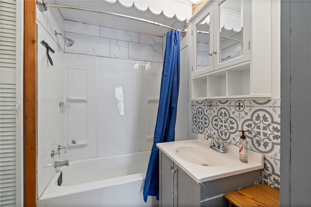 206 East Genesee Street Galen, NY 14433 - Photo 30 of 47