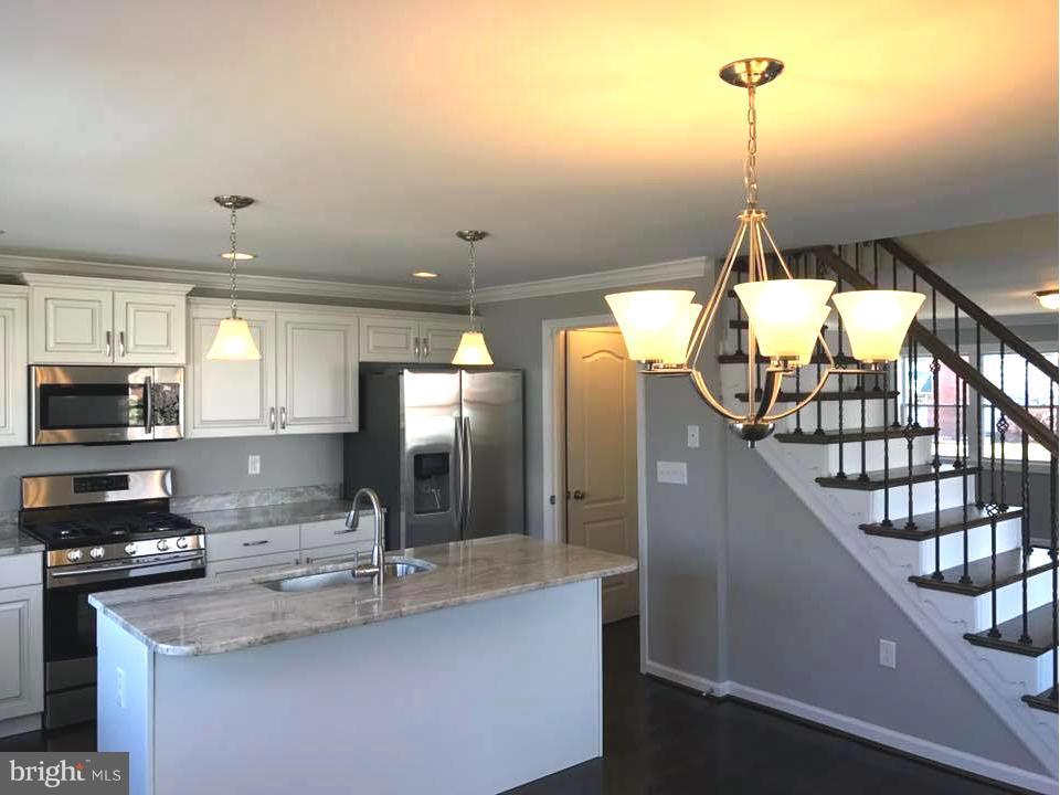 1701 Melbourne Road Baltimore, MD 21222 - Photo 2 of 5 Kitchen