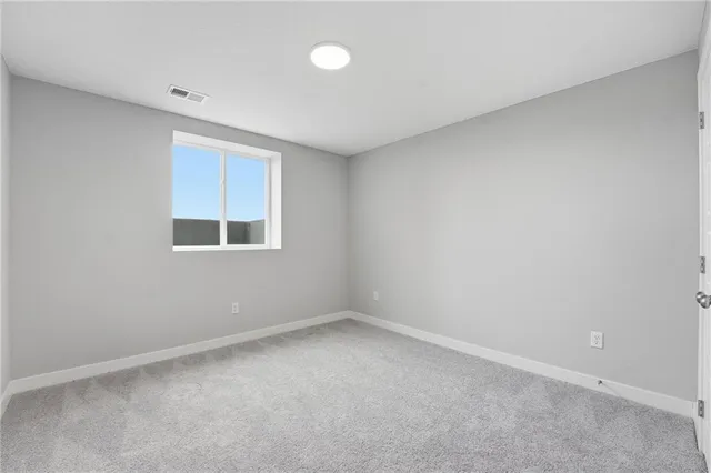 $319,950 | 19712 West 195th Place, Spring Hill, KS 66083