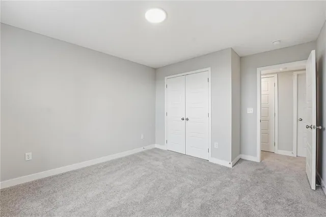 $319,950 | 19712 West 195th Place, Spring Hill, KS 66083