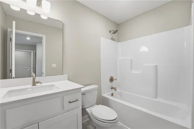 $319,950 | 19712 West 195th Place, Spring Hill, KS 66083