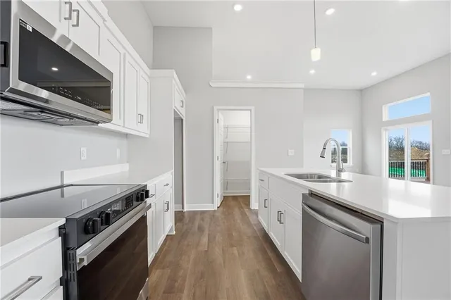 $319,950 | 19712 West 195th Place, Spring Hill, KS 66083