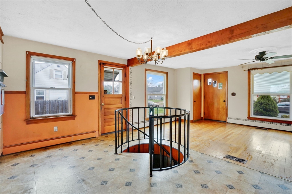 20 Edbert Street Chicopee, MA 01020 - Photo 12 of 37