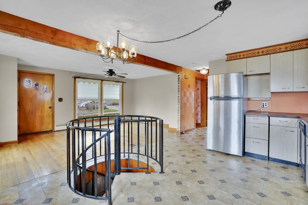 20 Edbert Street Chicopee, MA 01020 - Photo 14 of 37