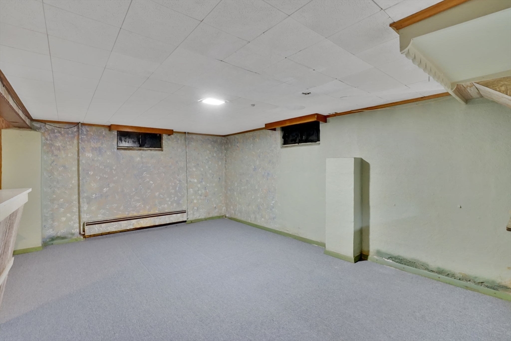 20 Edbert Street Chicopee, MA 01020 - Photo 25 of 37