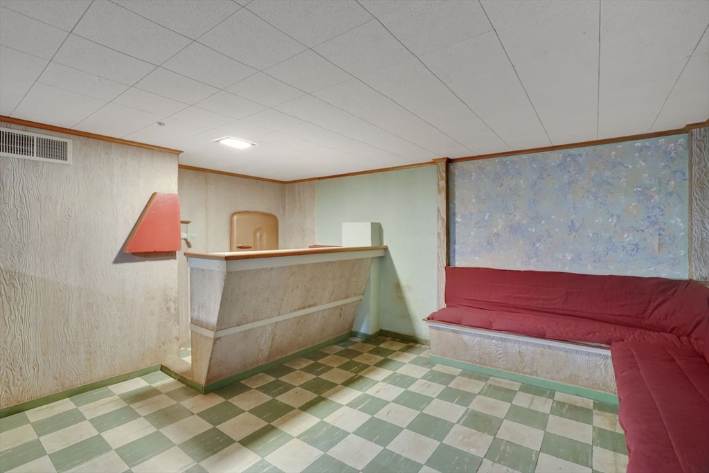 20 Edbert Street Chicopee, MA 01020 - Photo 27 of 37