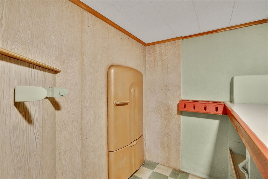 20 Edbert Street Chicopee, MA 01020 - Photo 32 of 37