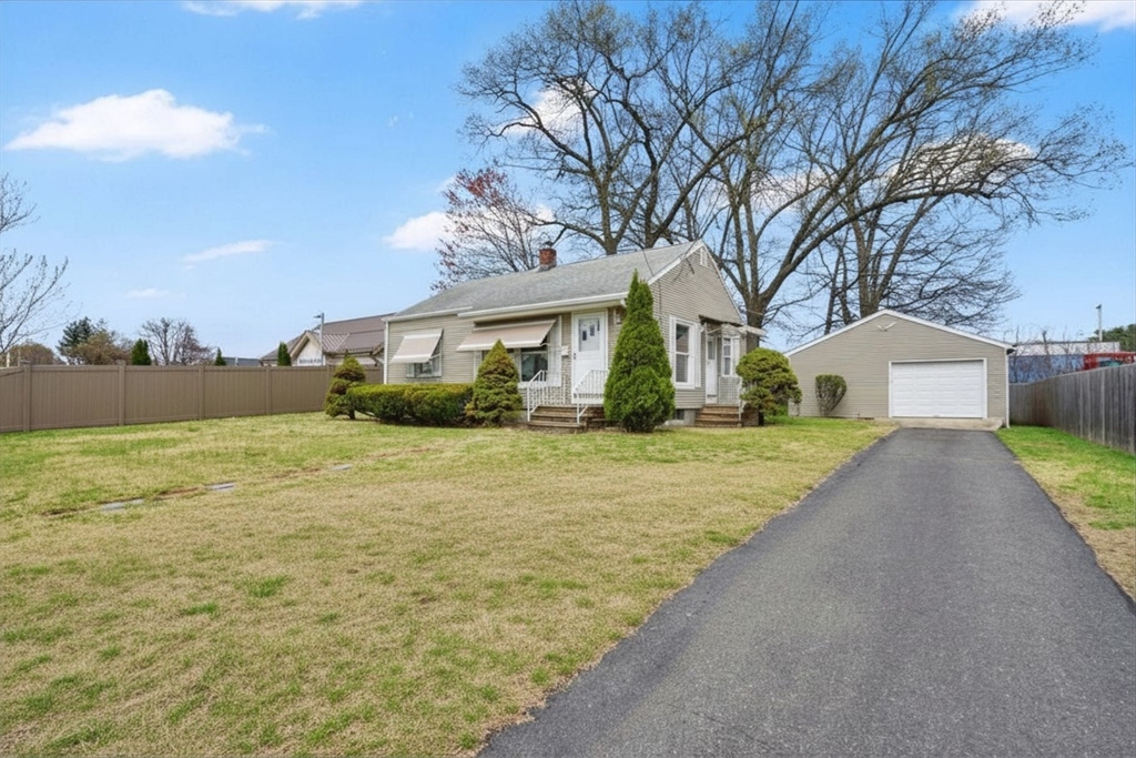 20 Edbert Street Chicopee, MA 01020 - Photo 33 of 37