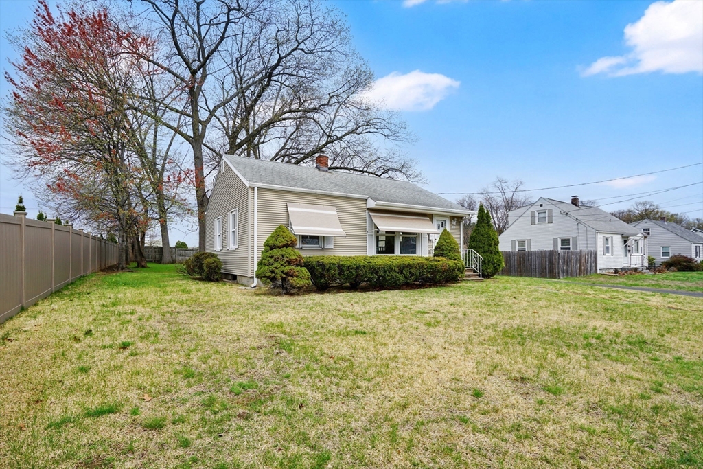 20 Edbert Street Chicopee, MA 01020 - Photo 34 of 37