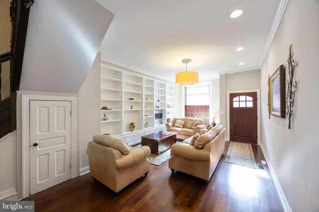 $3,000 | 314 East 22nd Street, Baltimore, MD 21218