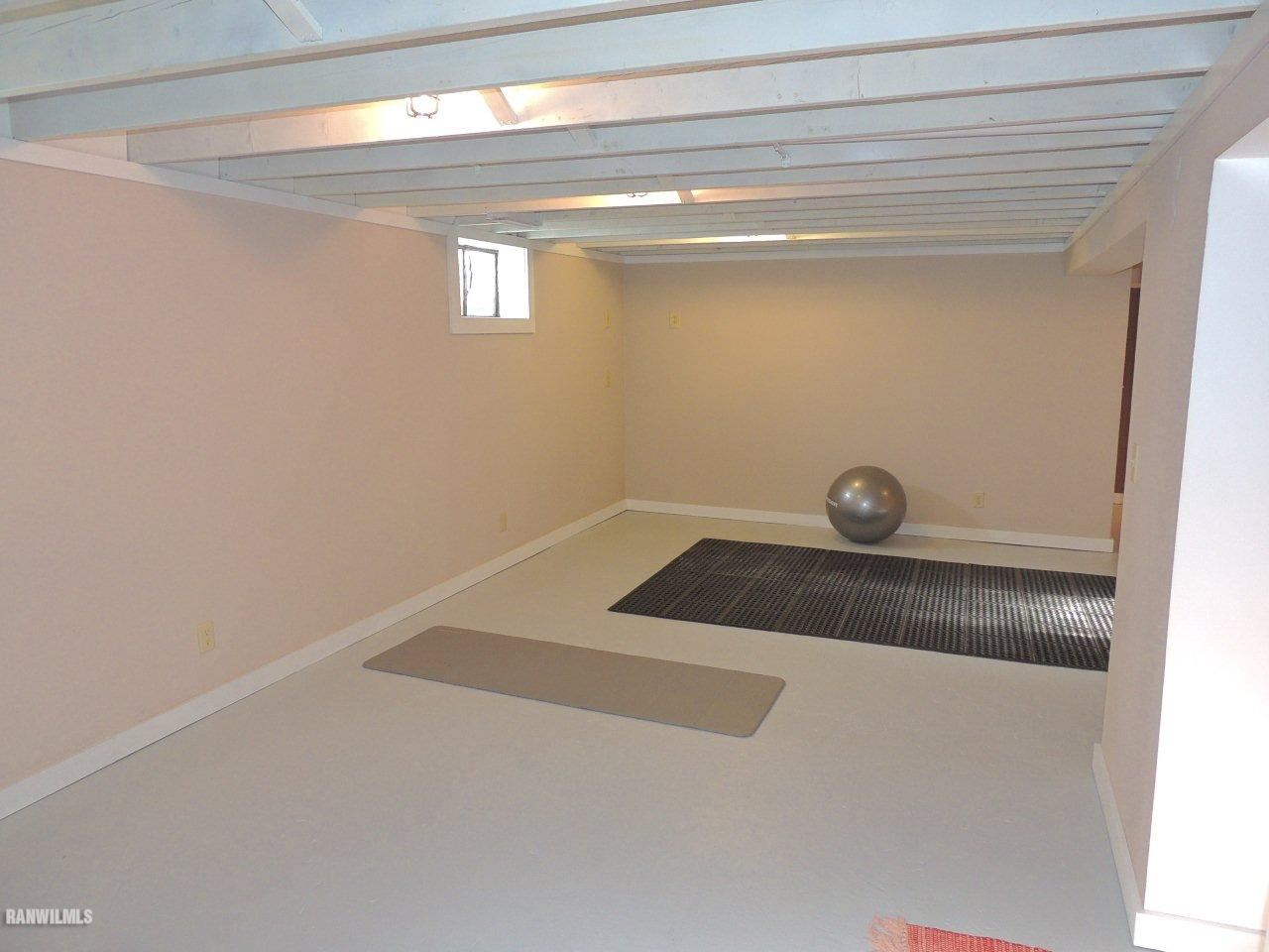 2285 South Massbach Road Stockton, IL 61085 - Photo 10 of 25 a view of a closet