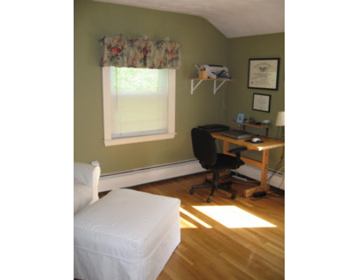 14 Alan Road Hamilton, MA 01982 - Photo 16 of 29 Gallery Image 16