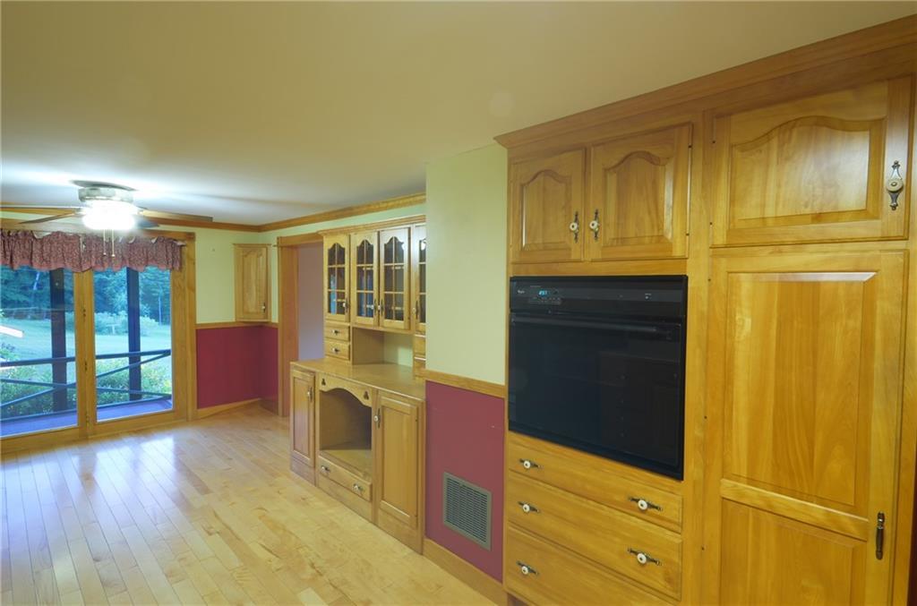 927 River Road Bucksport, ME 04416 - Photo 5 of 31 Kitchen
