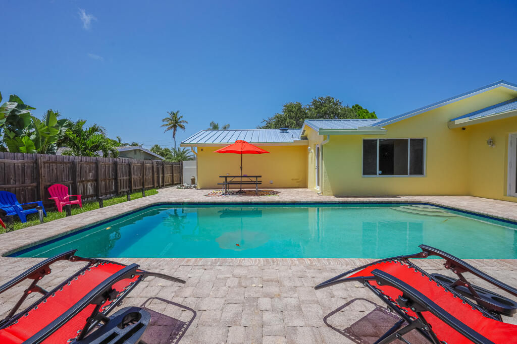 384 Northwest 23rd Street Boca Raton, FL 33431 - Photo 27 of 45 42398_28_image-191419_07.15.2026