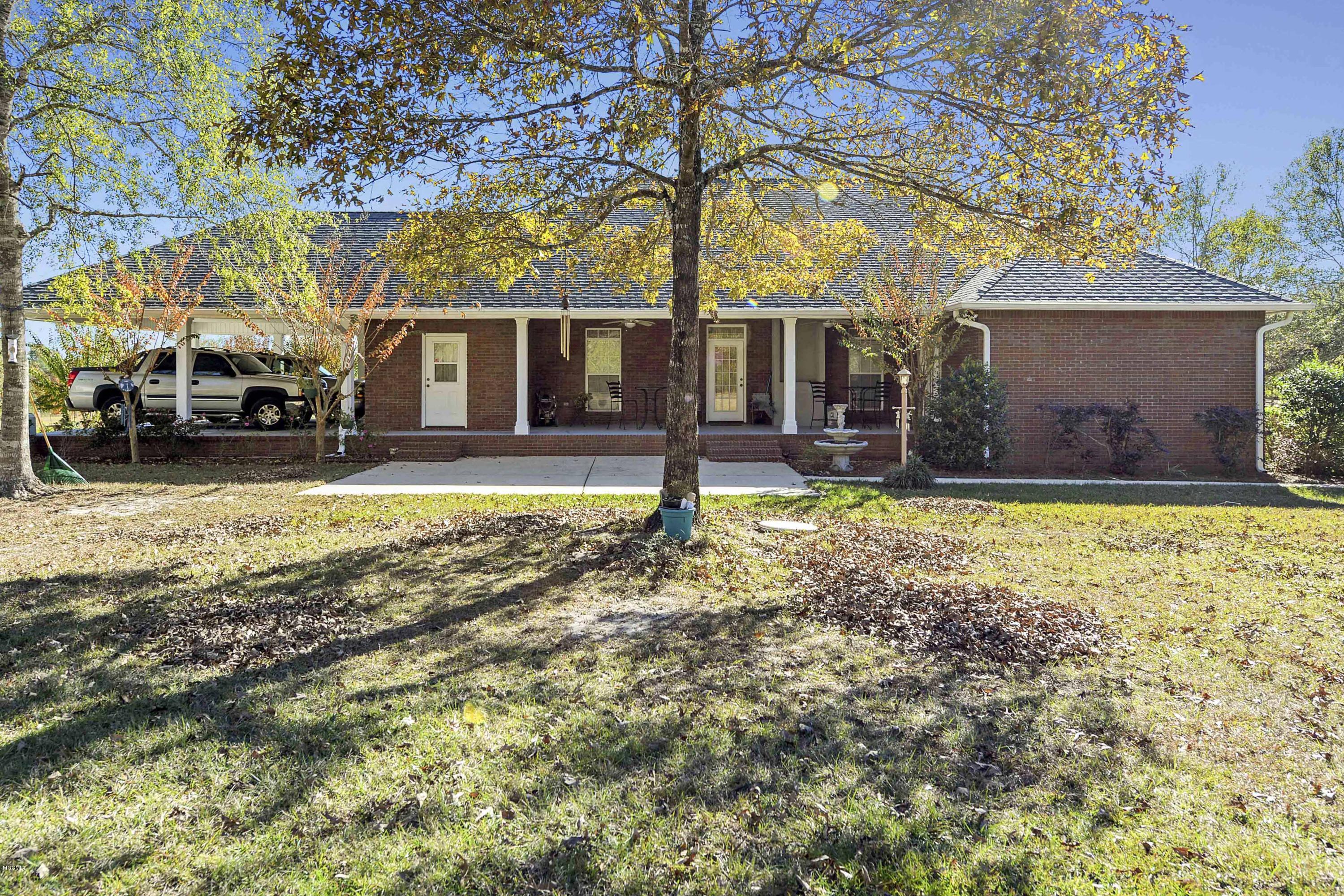 23601 Robert E Lee Road Lucedale, MS 39452 - Photo 5 of 30 015