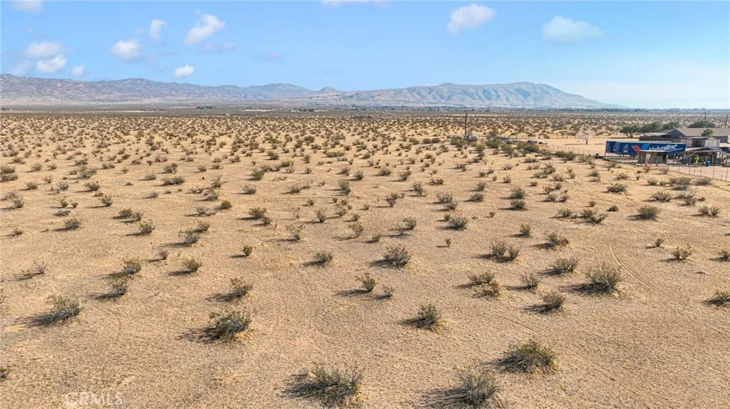 0 Nisqually Road Apple Valley, CA 92308 - Photo 7 of 10 a view of a city