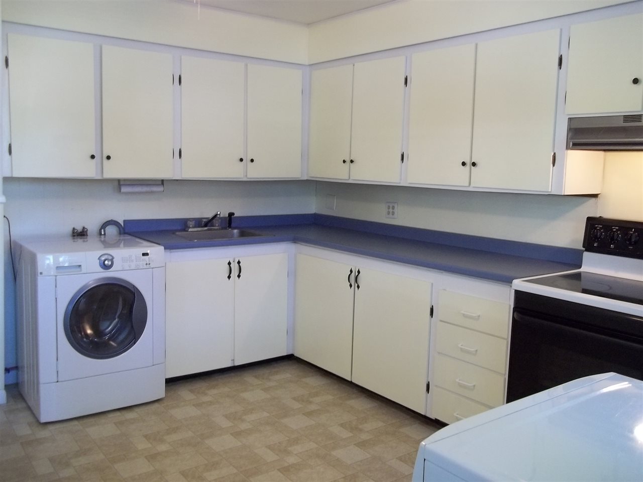 50 Kilby Street Manchester, NH 03103 - Photo 4 of 13 Gallery Image 4