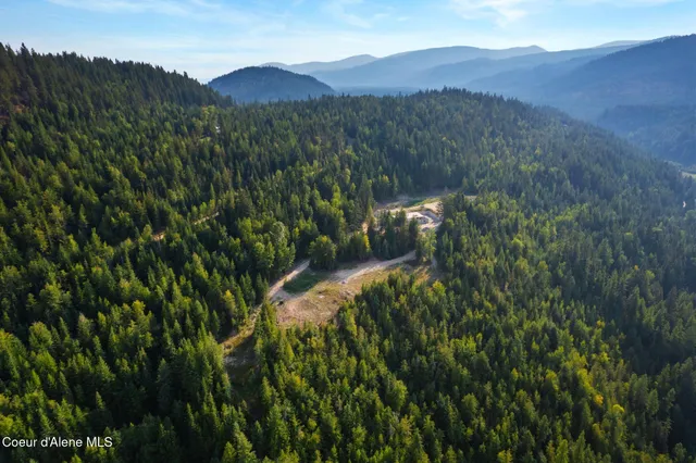 $700,000 | 452 Ruby Creek Road, Naples, ID 83847