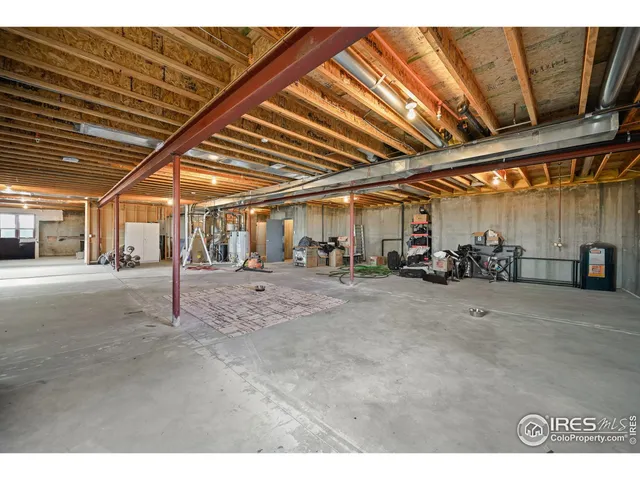 a view of the parking space