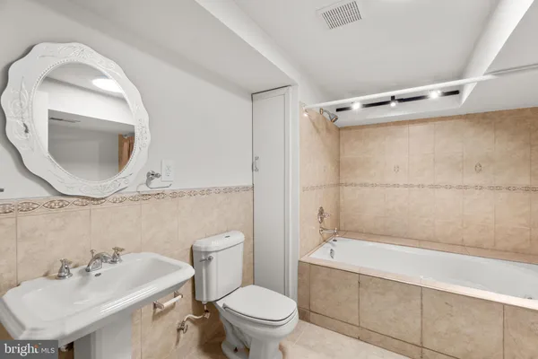 $835,000 | 5 Blackridge Court, Baltimore, MD 21228