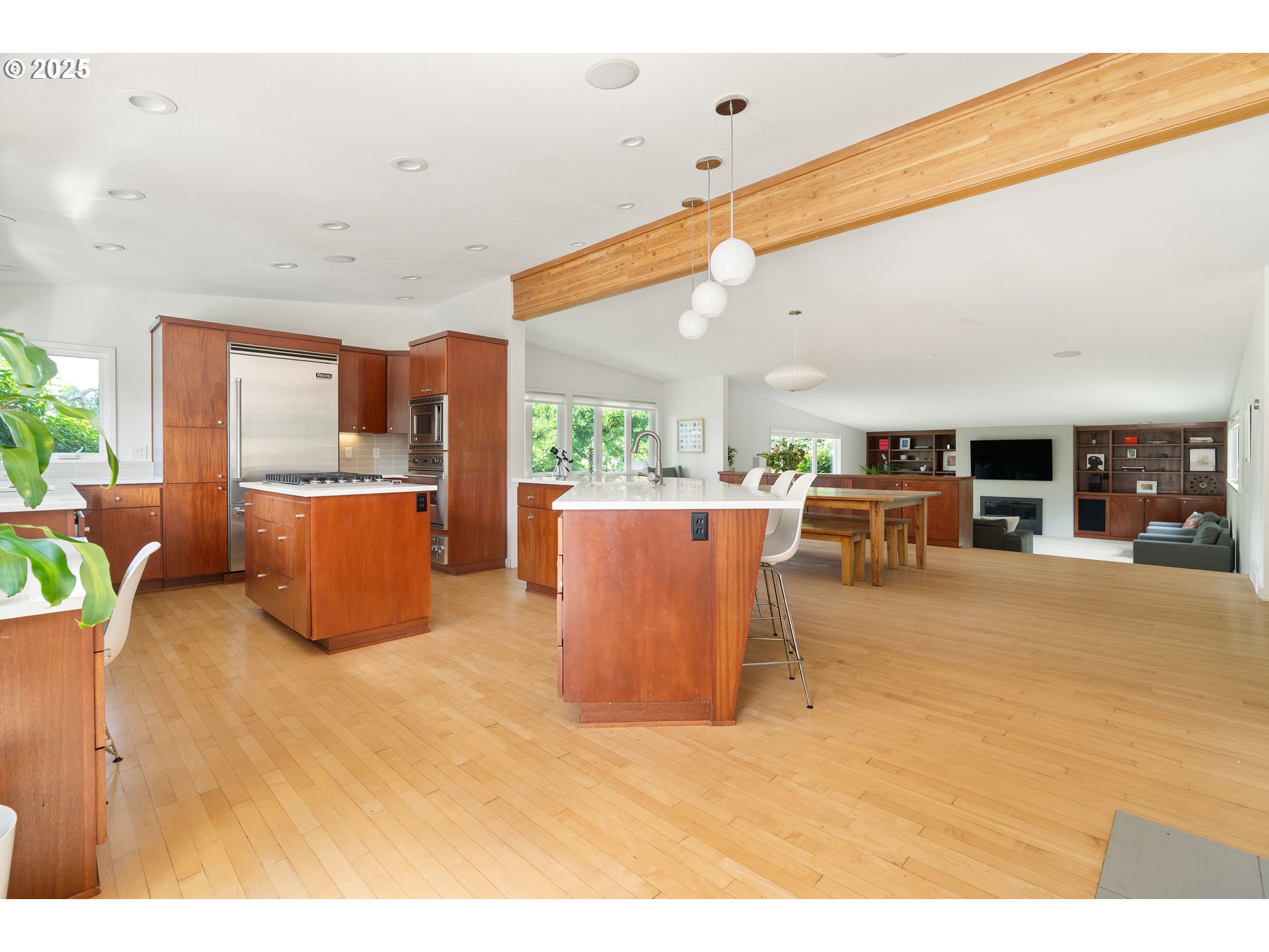 3840 Southwest Martins Lane Portland, OR 97239 - Photo 13 of 48